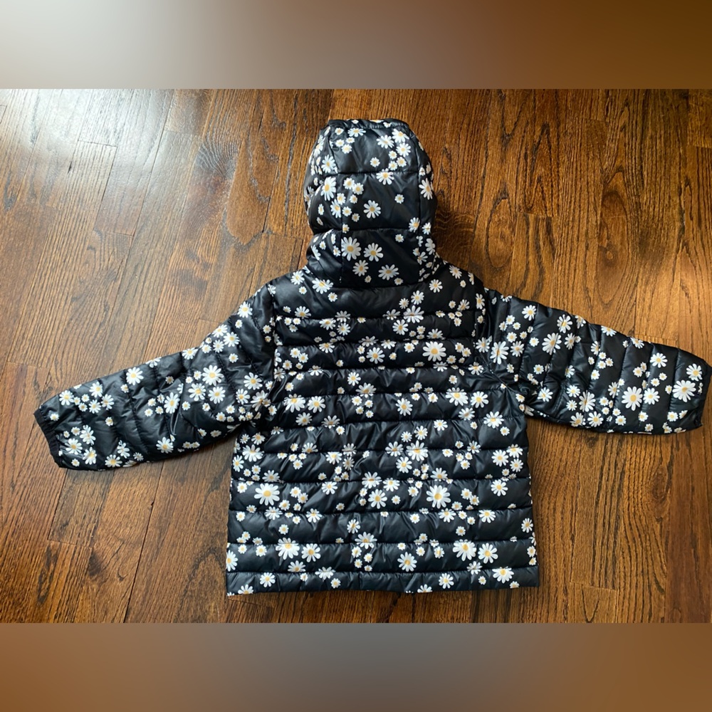 toddler girls hooded jacket size 3T Lightweight “packable” daisy floral print - Picture 9 of 15